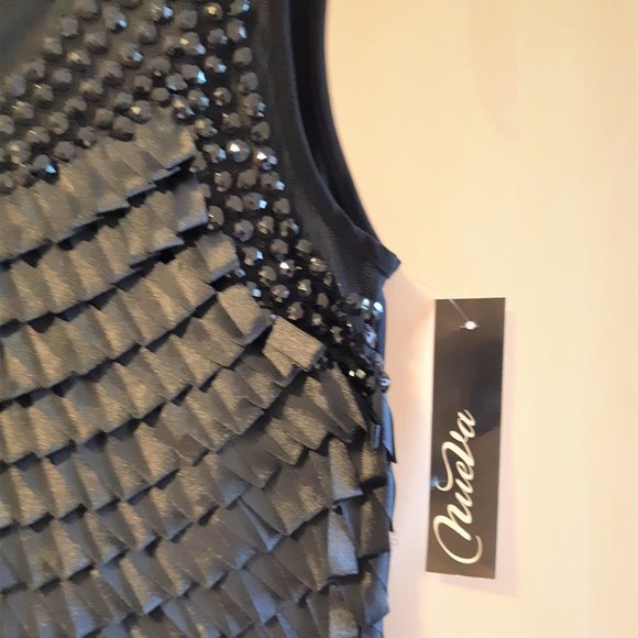 NEW Beautiful black dress by Nueva - Picture 6 of 14